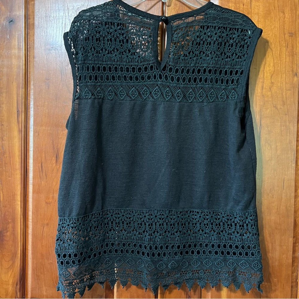 Ace Fashion Black Lace Trim Sleeveless Blouse - Picture 4 of 10